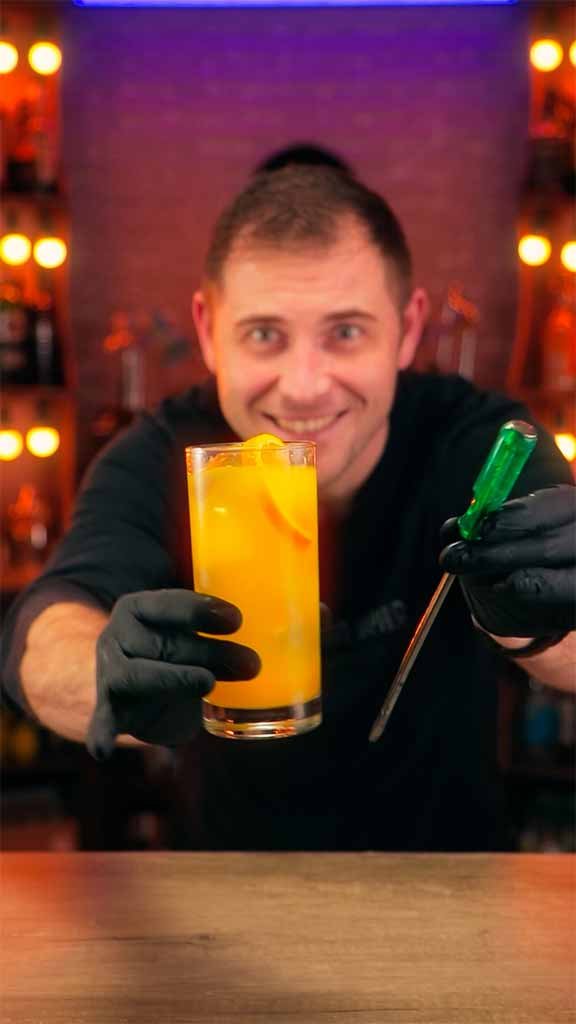 De ce acest cocktail se numește șurubeliniță? 7 Șurubeliniță