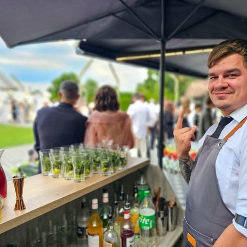 Premium Park: experiența noastră după mai multe evenimente 3 premium-park-sala-panoramica-barman