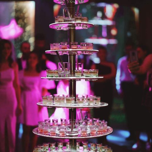 Acasă 6 tortul mirelui la nuntă în Moldova